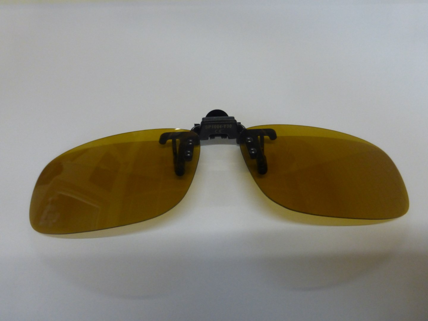 A&M  Clip On Sonnenbrille Yellow